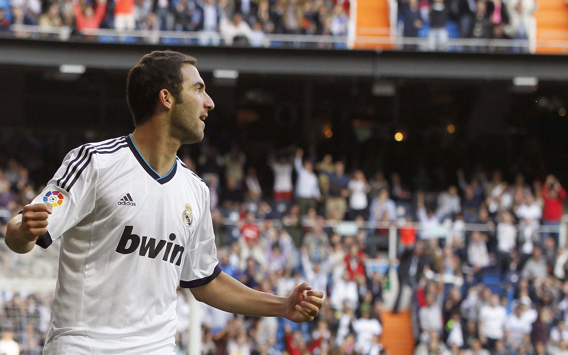 法拉利绝地反击，汉密尔顿关键制胜，红牛二队主场遭碾压